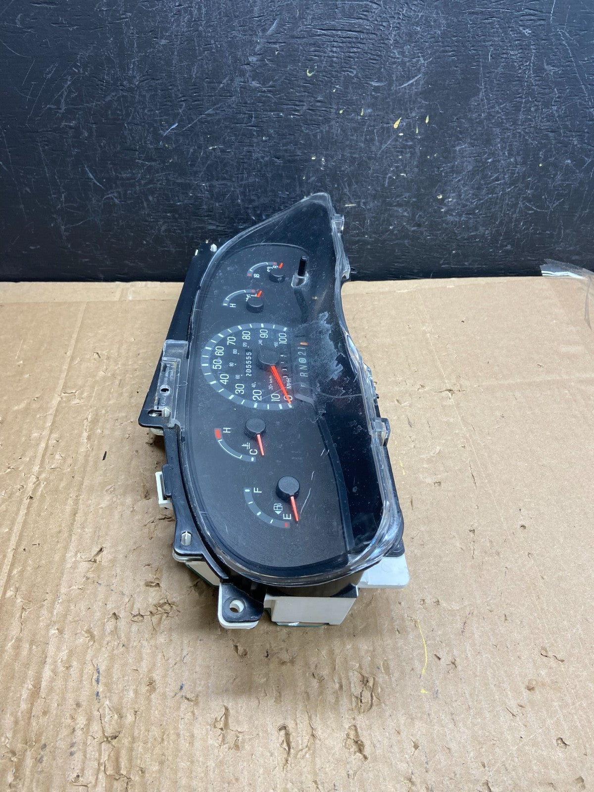 2003 Ford F250 F350 Speedometer Cluster Gauge ad6908 DG1