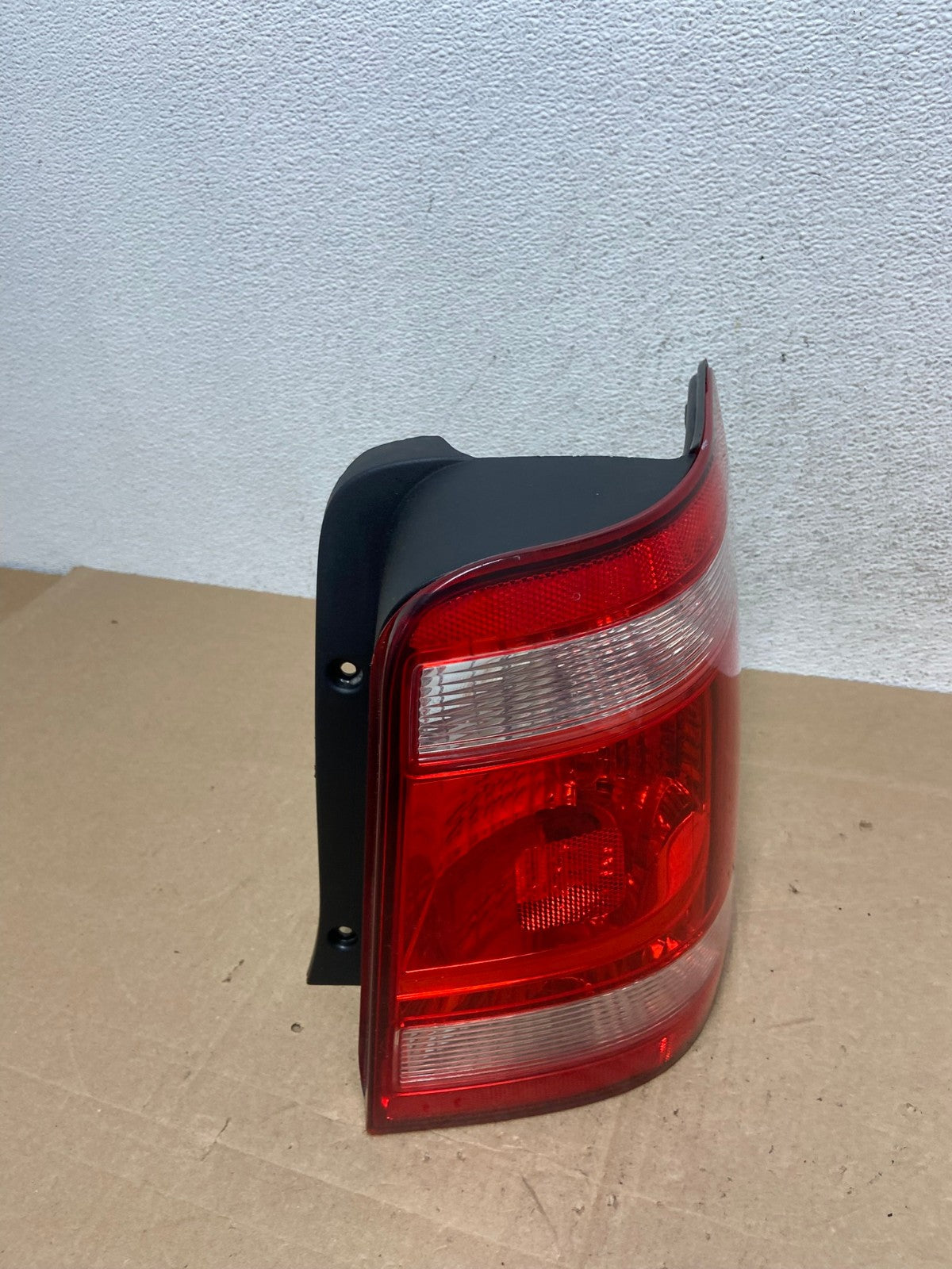 2008 to 2012 Ford Escape Right Passenger RH Side Tail Light AE5023 LK2