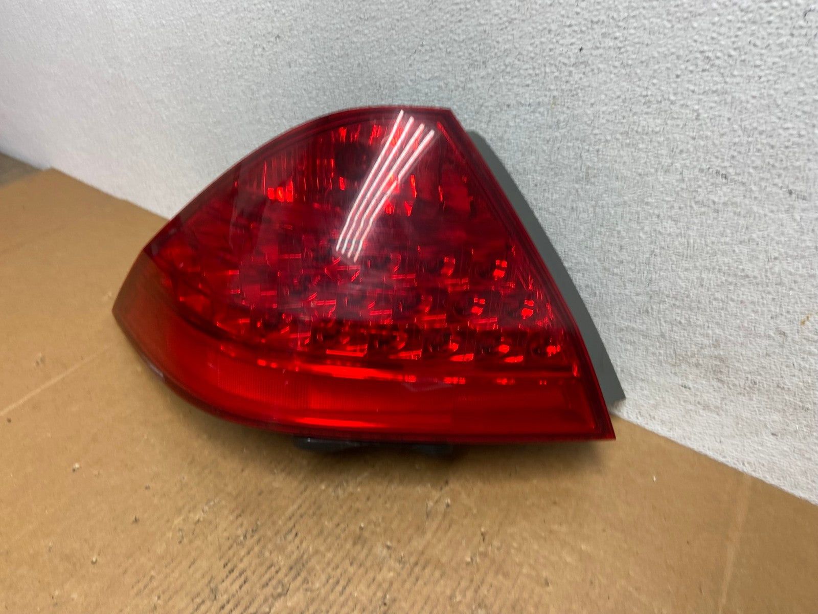 2006 - 2007 Honda Accord Left Driver Lh Side Tail light AE0601 LK1