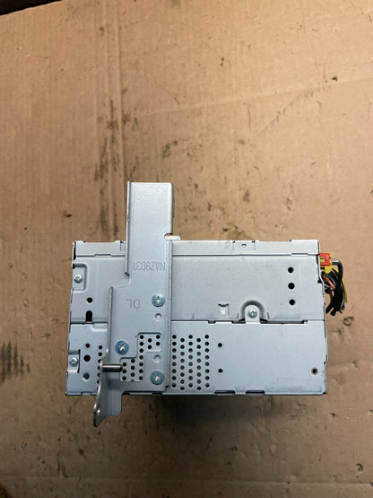 2010 2011 2012 Ford Fusion Radio Cd Receiver Mechanism 9e5t19c156db t7362 DG1