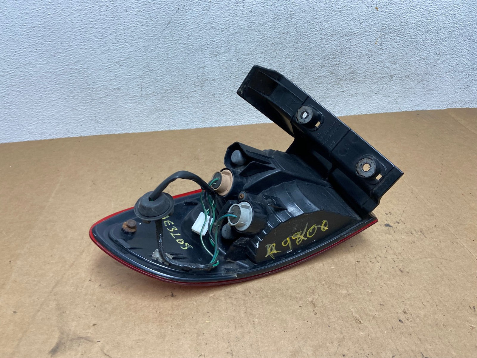 2006-2007 Subaru Tribeca B9 Right Passenger Rh Side Tail Light AE3208 LK6