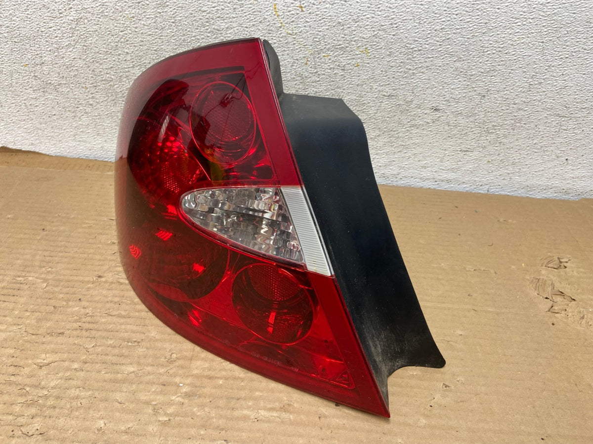 2005 to 2009 Buick Lacrosse Left Driver LH Side Tail Light AH0632 LK2