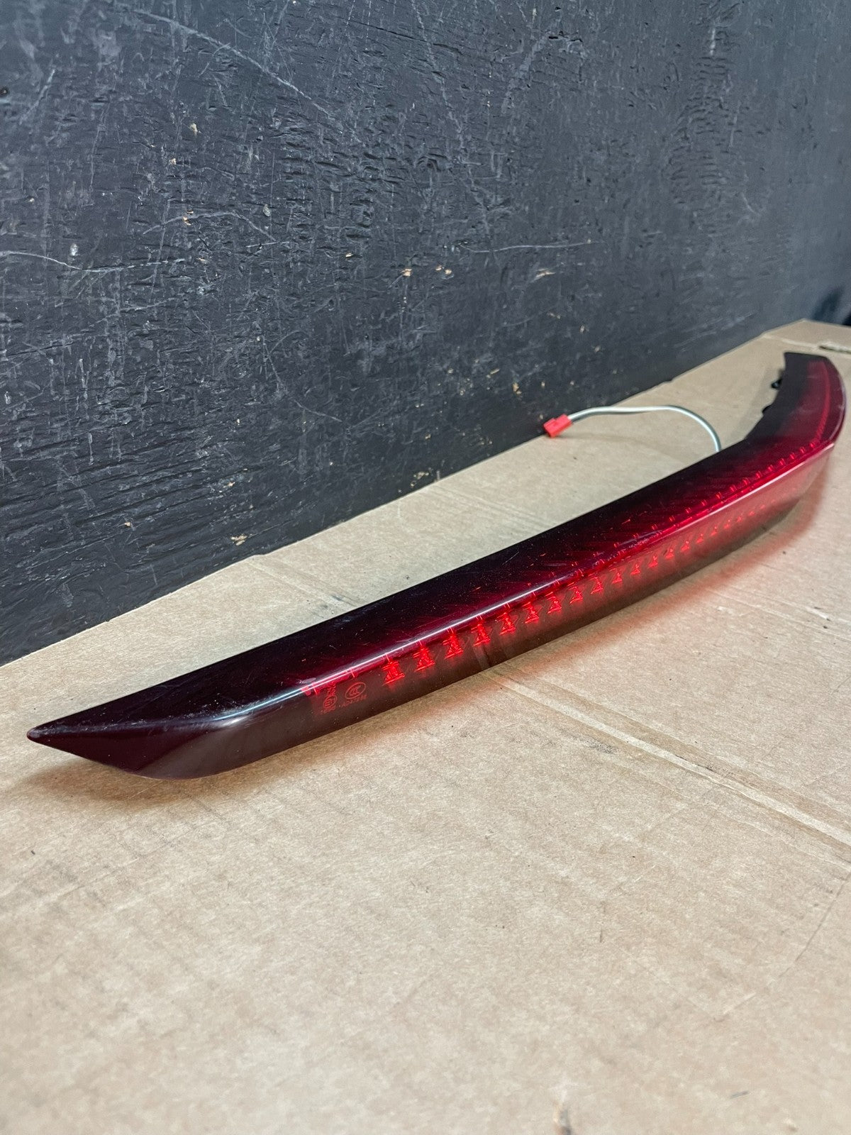 2008-2013 Cadillac Cts Sedan Trunk Lid 3rd Third Brake Tail Light AE8466 DG2