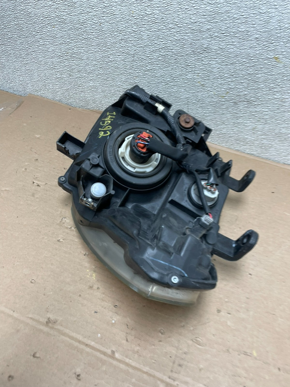 2005 to 2007 Nissan Pathfinder Halogen Headlight Right Passenger Oem AA9991 DW5