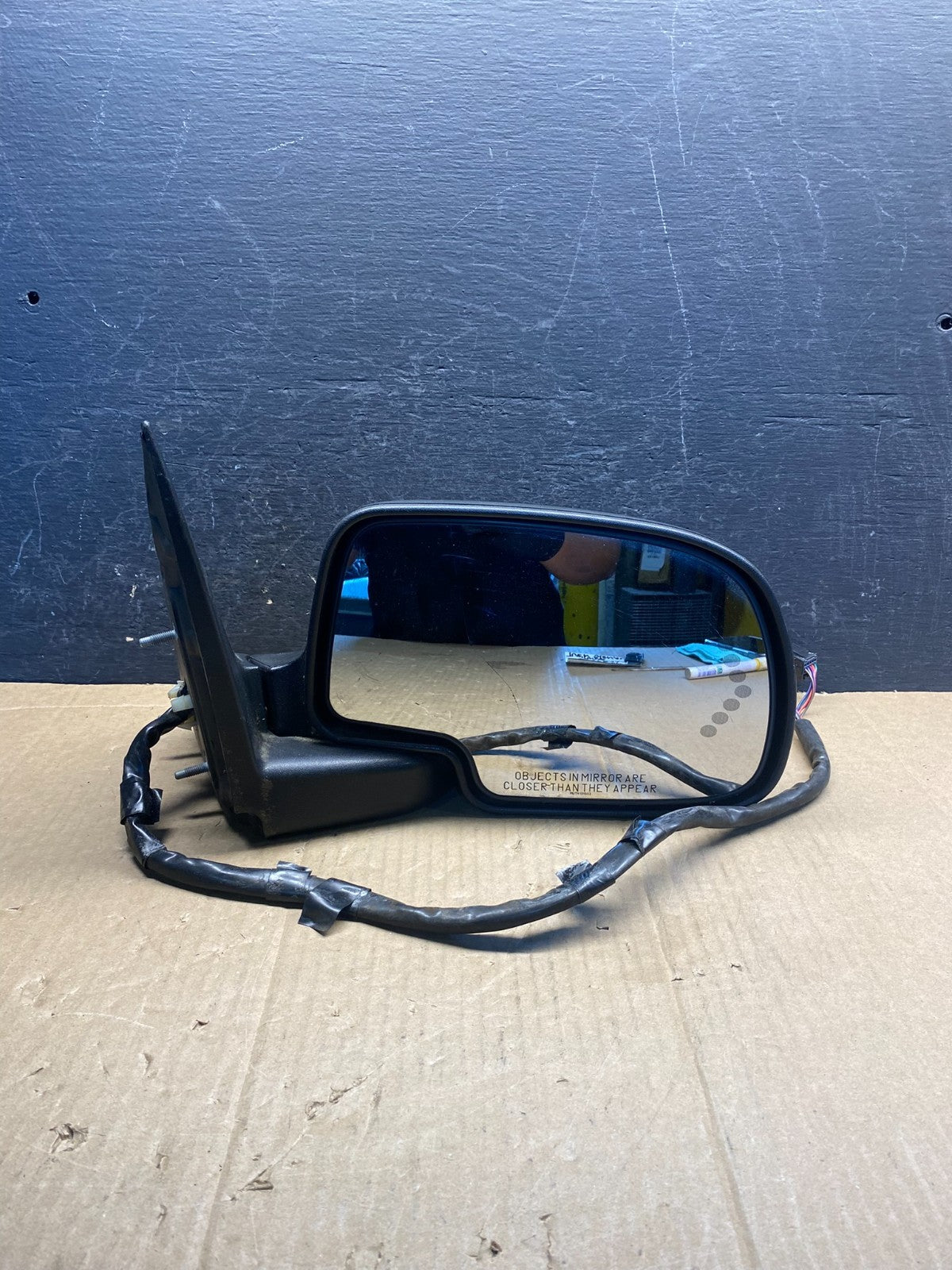 2003-2006 Chevrolet Tahoe Right Passenger Turn Signal View Door Mirror AG1711 DG9