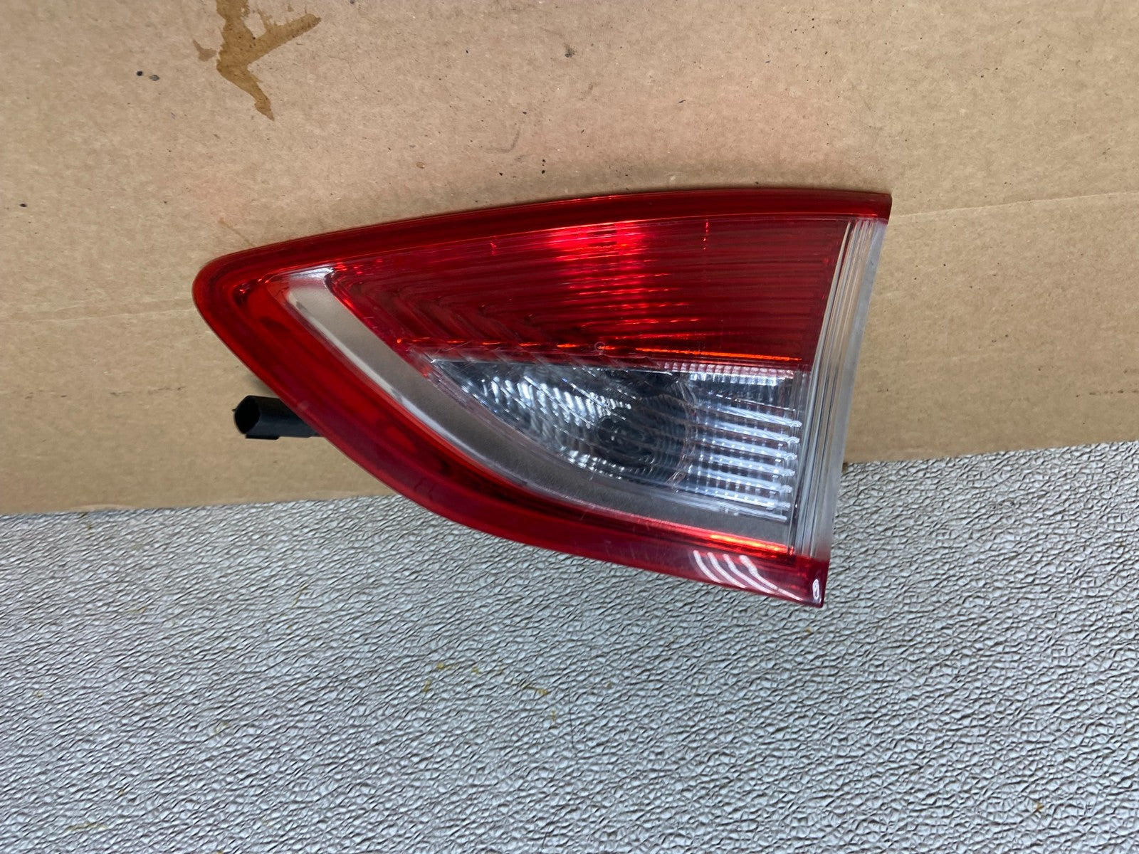 2013 to 2016 Ford Escape Right Passenger RH Side Inner Tail Light OEM AB3438 LK0