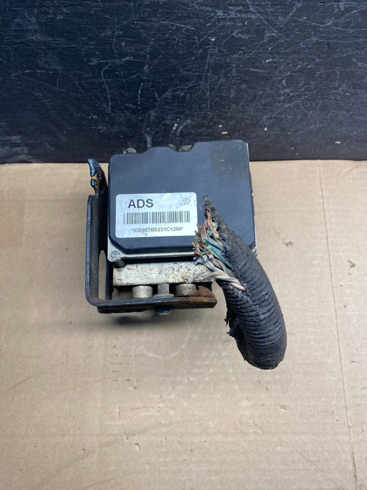 2009 - 2013 Chevrolet Silverado GMC Sierra ABS Anti-Lock Brake Module AE9986 DG0