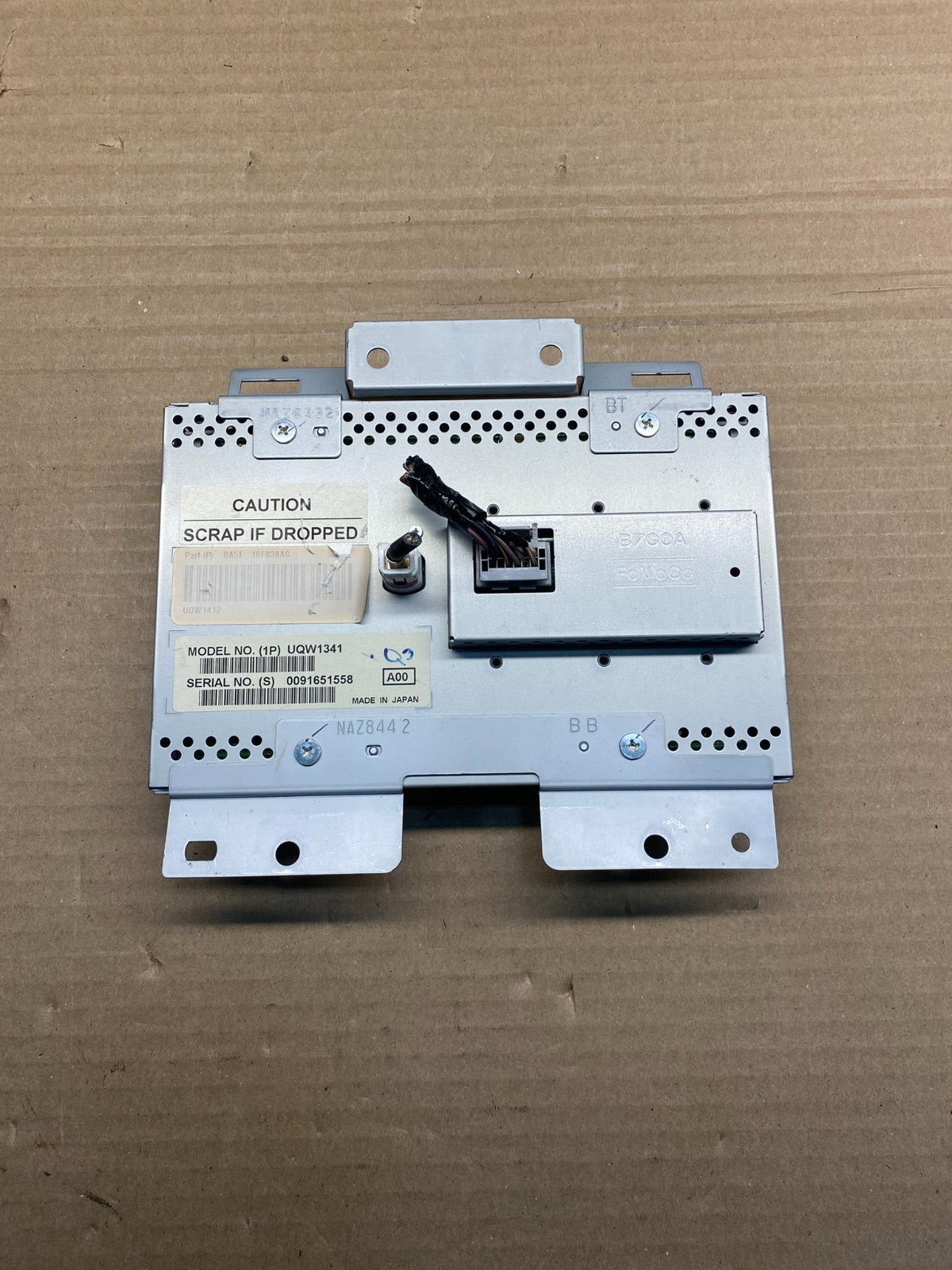 2011 2012 Lincoln MKS Center Radio Screen Display AH9924 DG3