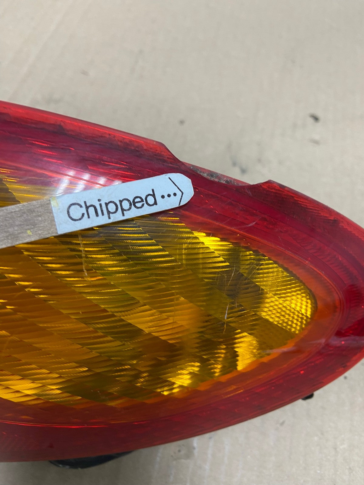2001 to 2005 Chrysler PT Cruiser Right Passenger Tail Light AE6935 LK4