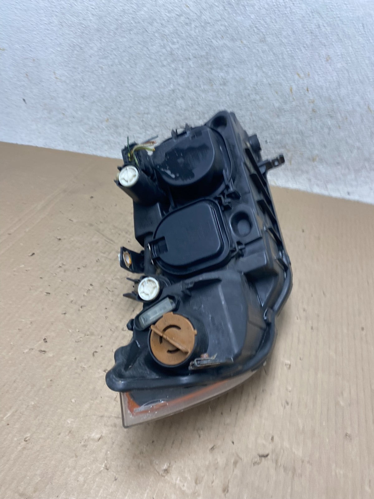 Halogen 2006 to 2008 BMW 3 Series Headlight Left Driver LH AI9629 LK8