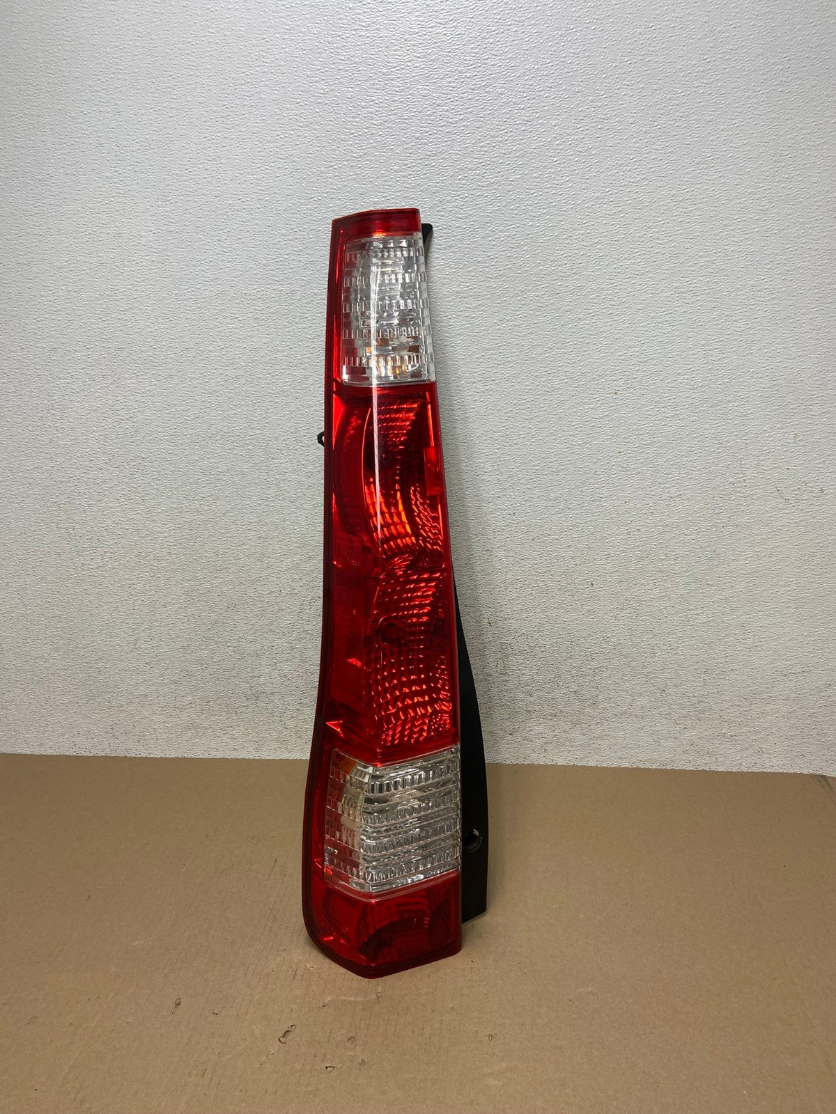 2005 to 2006 Honda Cr-v Crv Left Driver LH Tail Light AE7163 LK0