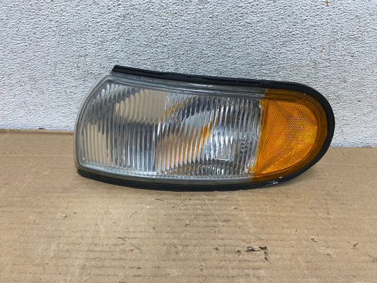 1993 to 1995 Nissan Quest Left Driver LH Side Turn Signal AG9263 LK0