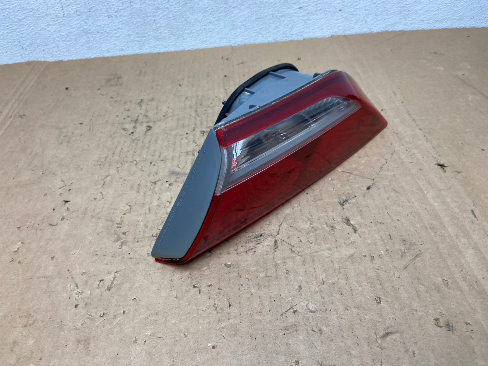 2017-2018 Hyundai Elantra Right Passenger RH Side Inner Tail Light AD3735 LK2