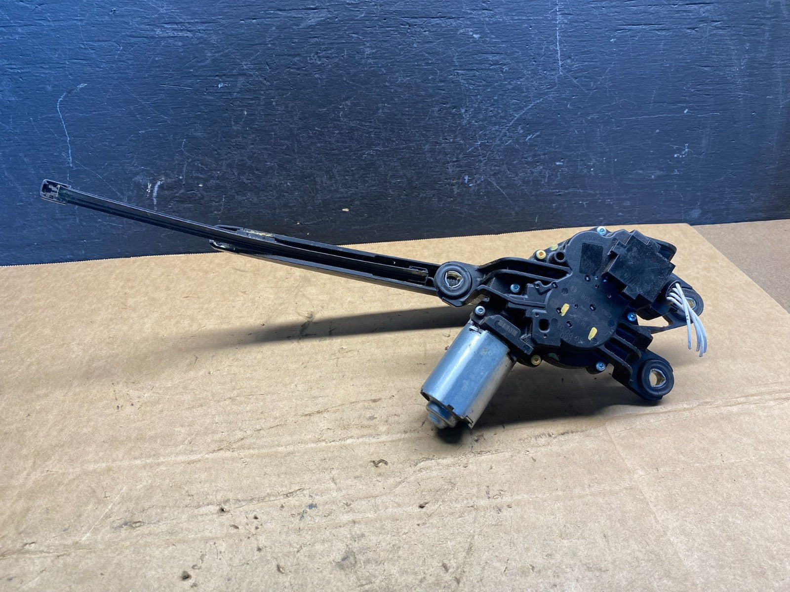 2010 to 2014 Volkswagen Golf Rear Windshield Wiper Motor AD7431 DG5