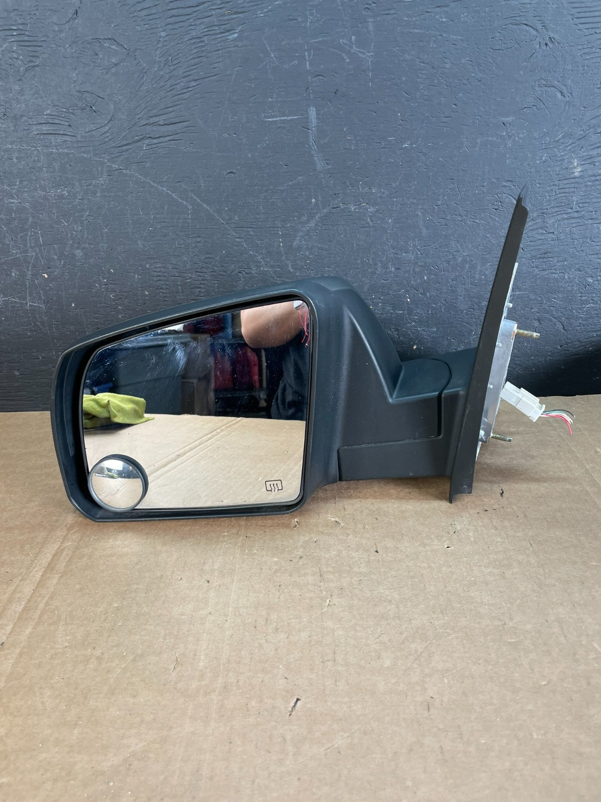 2007 to 2012 Toyota Tundra Left Driver LH Side Door View Mirror AE8341 DW6
