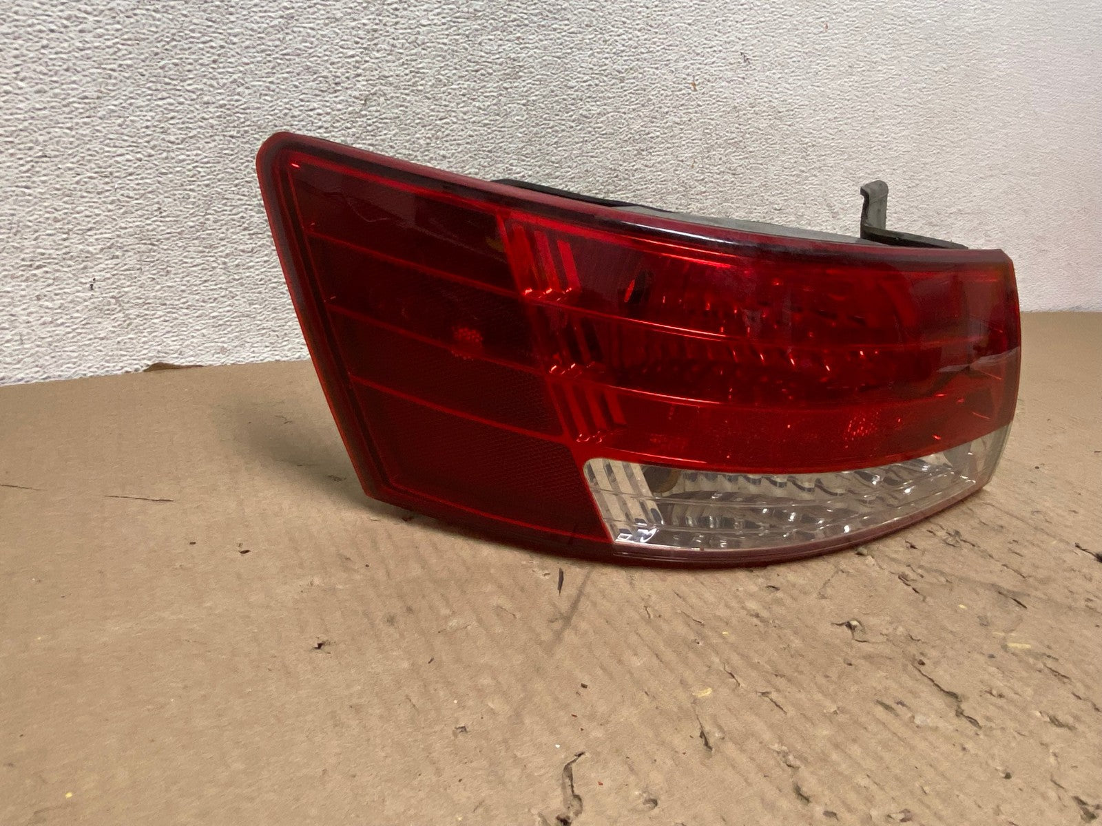 2006 2007 2008 Hyundai Sonata Left Driver Lh Side Tail Light AG8095 LK1