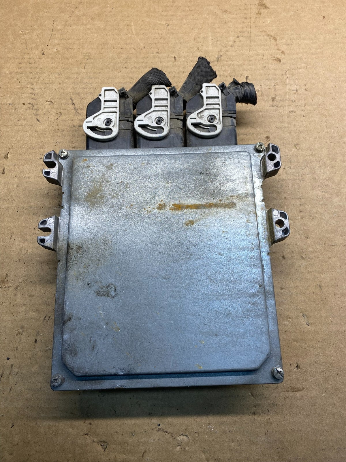 2011 to 2012 5.6 Infiniti M56 Y51 Engine Computer Module DEA030-043 AE00191