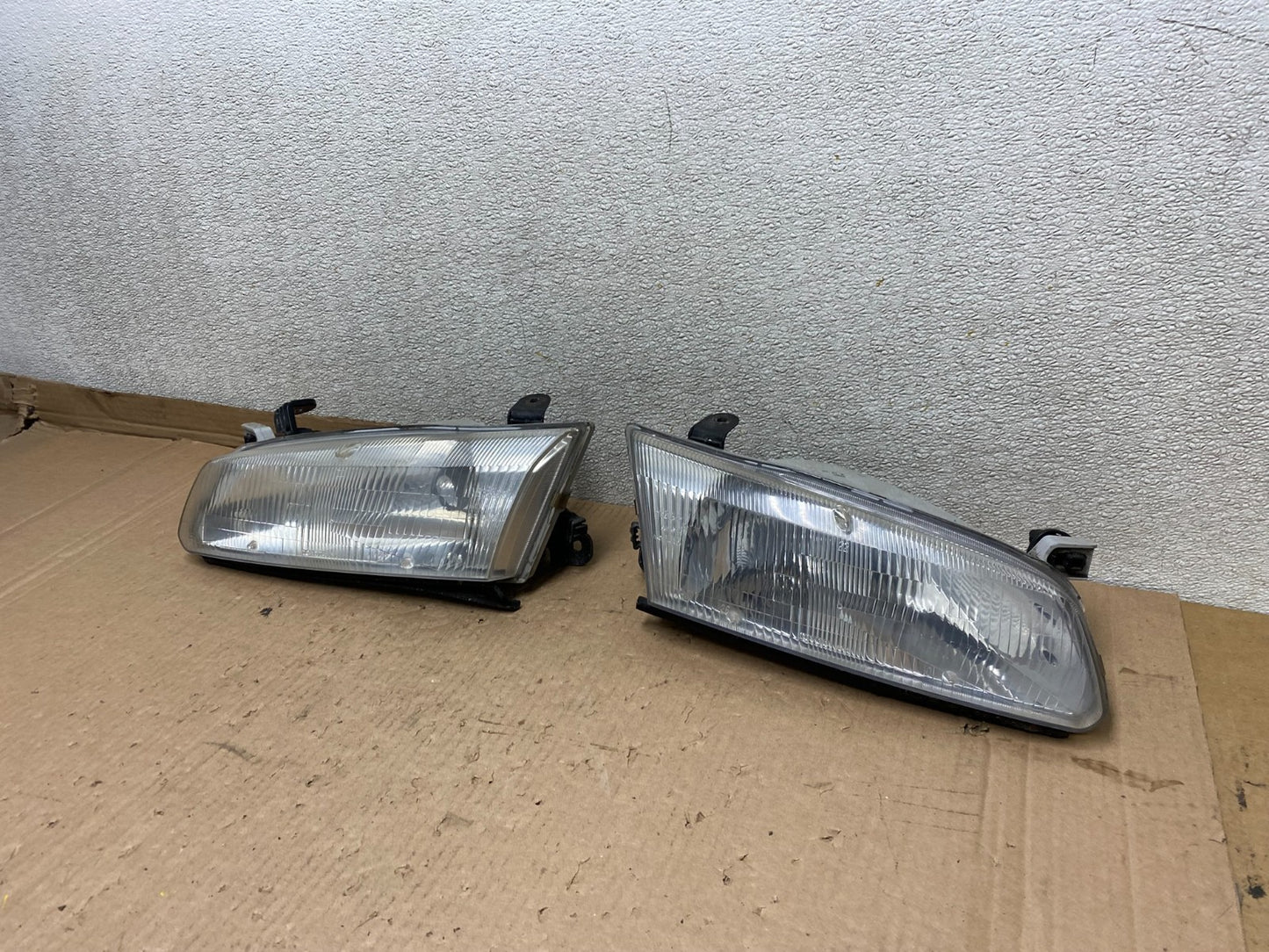 1997 1998 1999 Toyota Camry Left+Right Side Set Halogen Headlights U8612 DW1