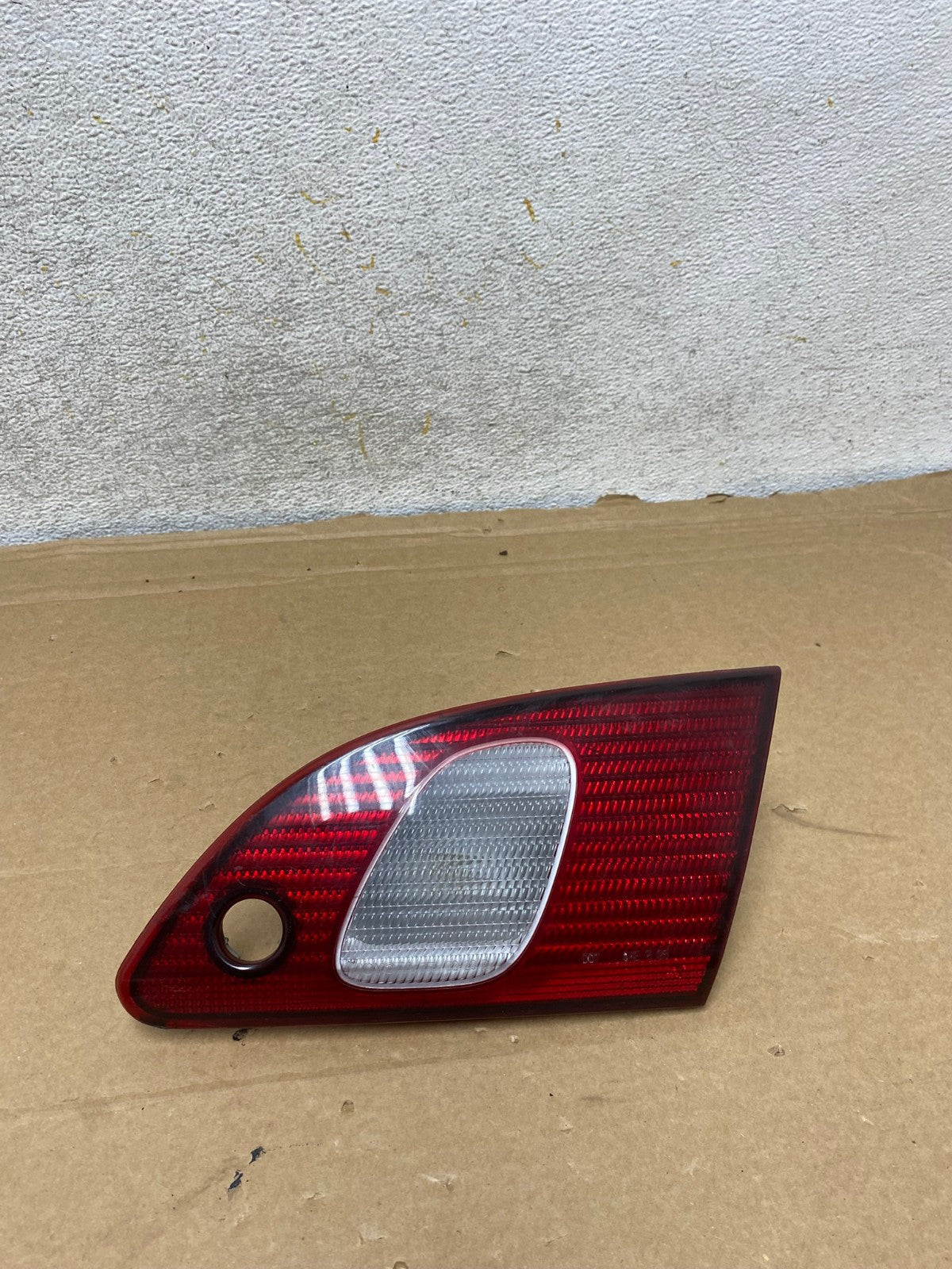 1998-2000 Toyota Corolla Right Passenger RH Side Inner Tail light AH8231 LK0
