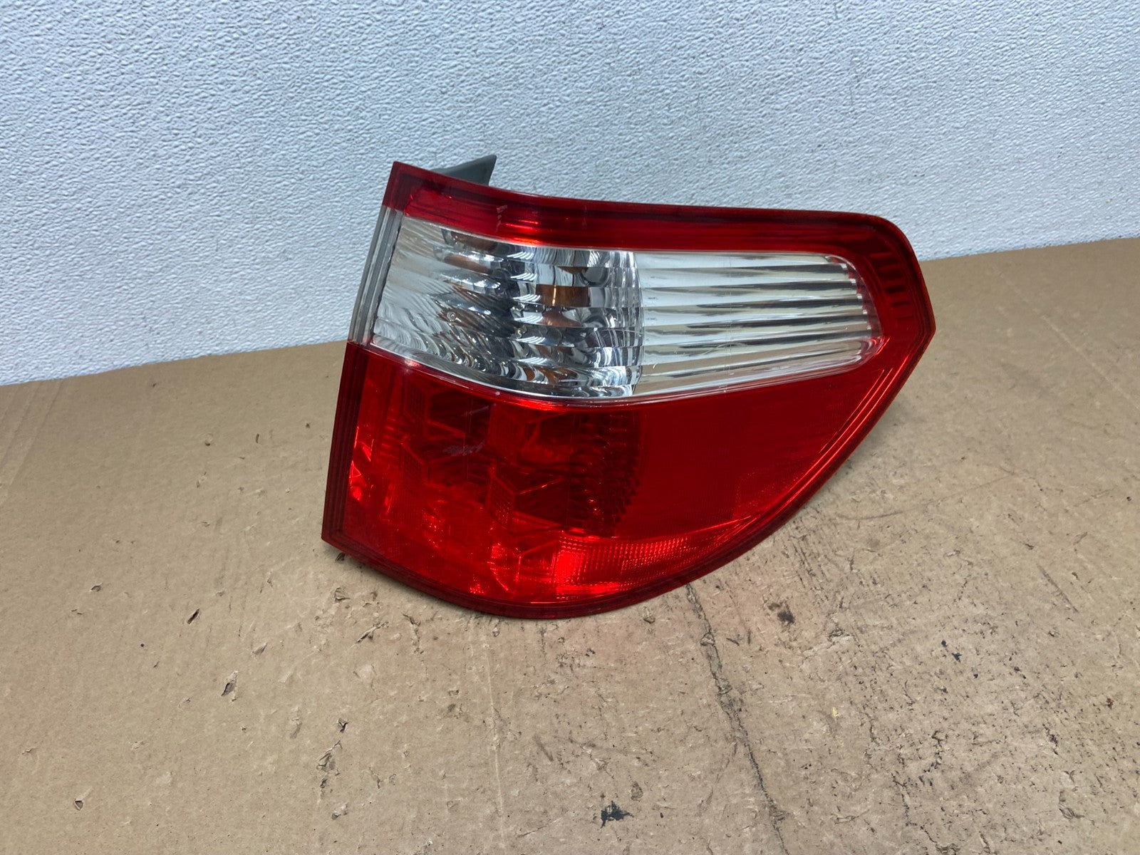 2005 2006 2007 Honda Odyssey Right Passenger RH Side Tail Light AC7413 DW0