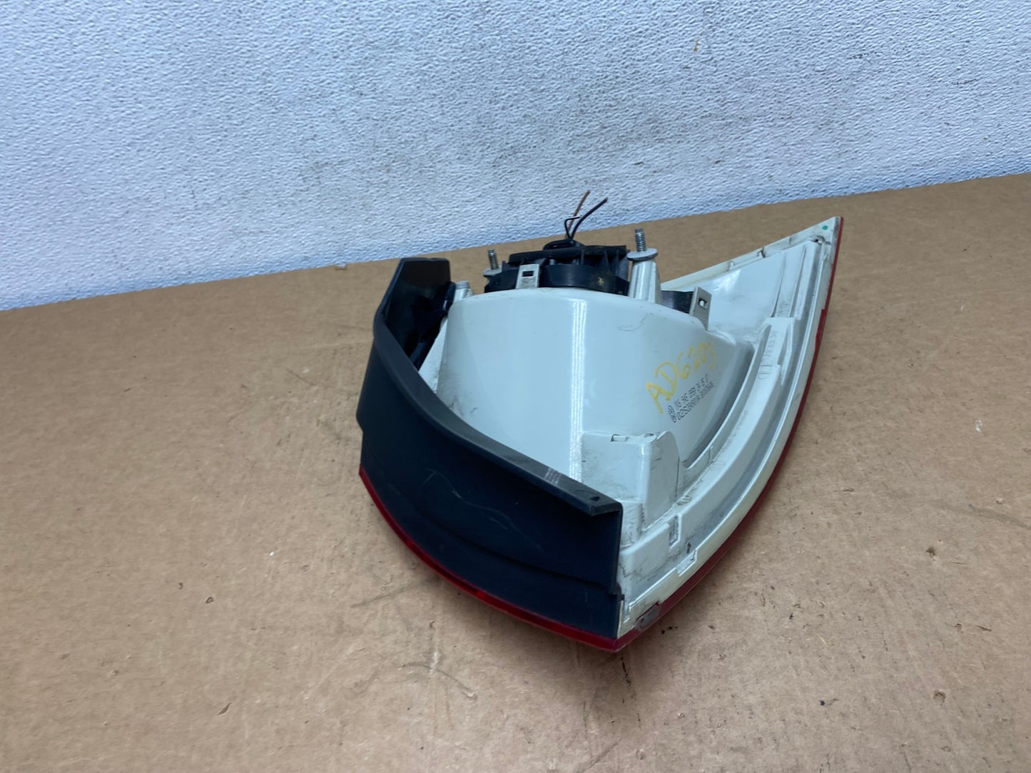2006 2007 2008 Volkswagen Golf MK5 5 Left Driver LH Tail Light AD6203 LK5
