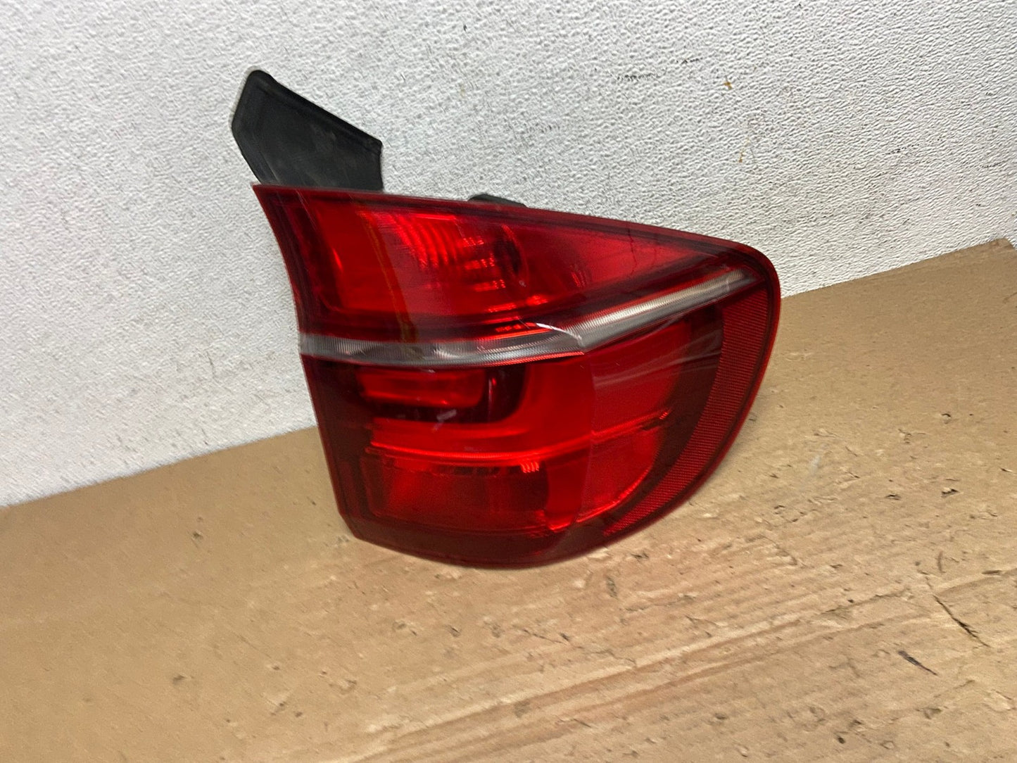 2011 2012 2013 Bmw X5 E70 Right Passenger Side Rh Tail Light AD4074 LK0