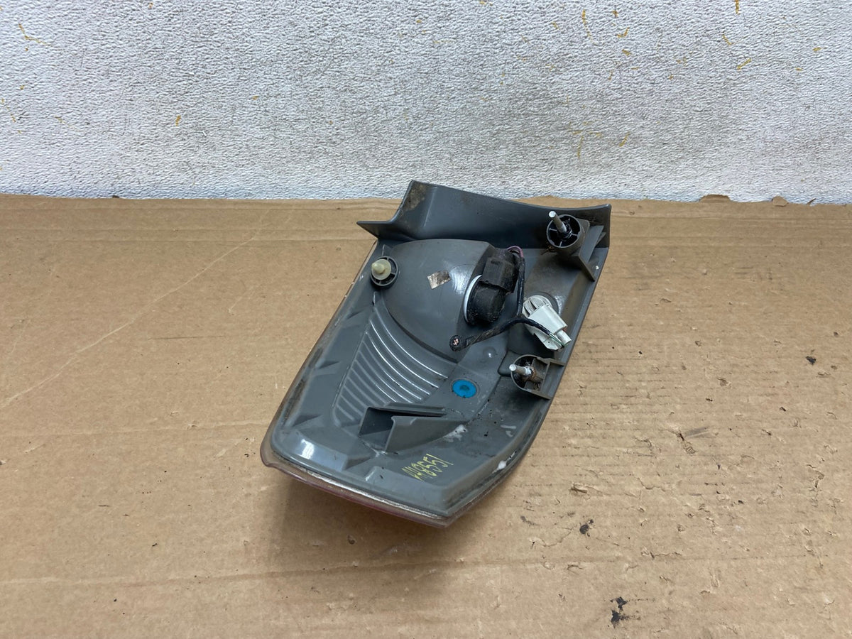 2008 2009 2010 2011 Ford Focus Sedan Right Passenger Tail Light AH8551 LK3