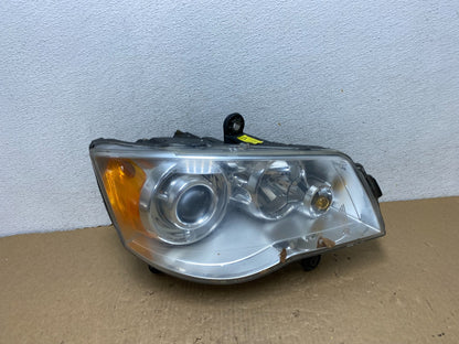 2008 to 2016 Chrysler Town and Country Right Passenger Xenon Headlight AF7921 DW0