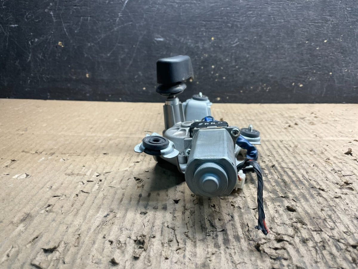 2013 - 2017 Hyundai Elantra GT Rear Glass Windshield Wiper Motor U9172 DG4