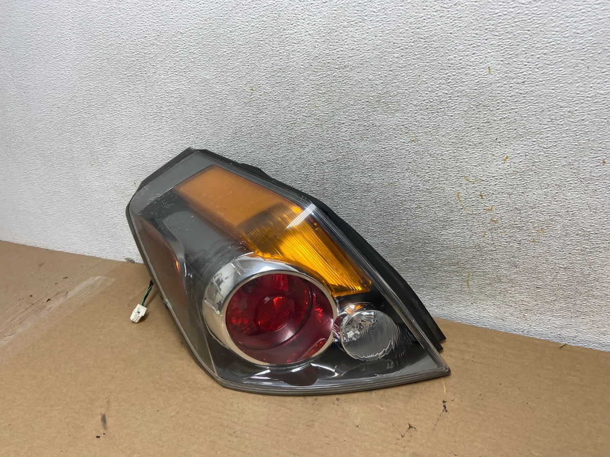 2007 to 2012 Nissan Altima Left Driver Lh Side Tail Light AH4438 DW2