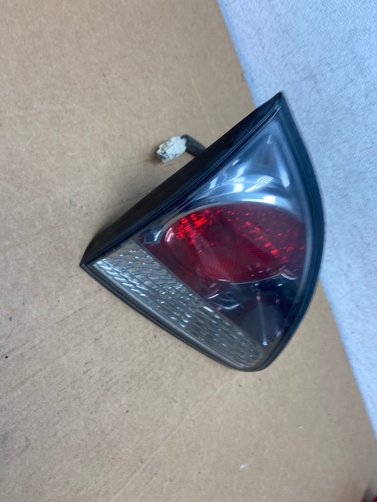 2000-2003 Lexus Rx300 Left Driver Lh Side Rear Inner Tail Light AD5354 LK2