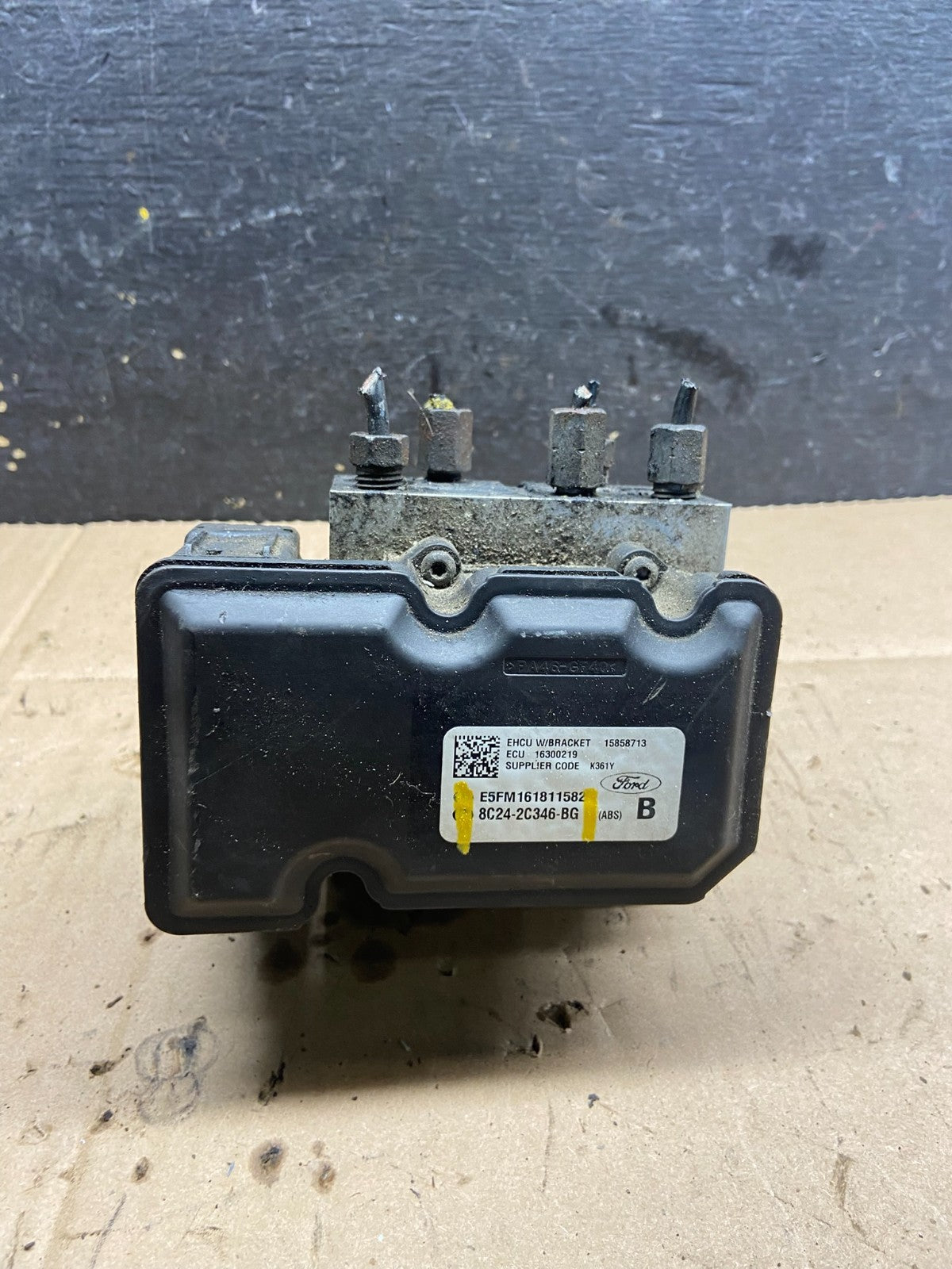 2011 - 2014 Ford E250 E350 Van  ABS Anti Lock Brake Pump Module Oem Q6113 DG4