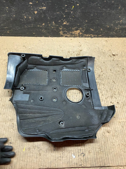 2004 to 2008 Audi  A4 1.8L Turbo Convertible Engine Cover Garnish T9913 DG5