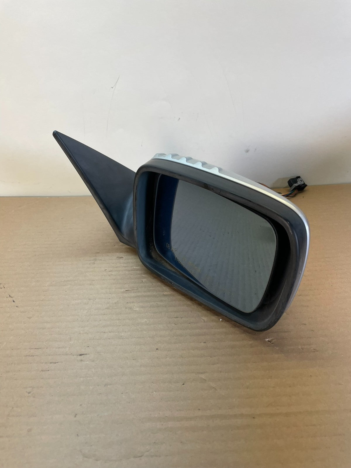 2001 to 2006 BMW 325i Right Passenger Side View Door Mirror AH8676 DG2