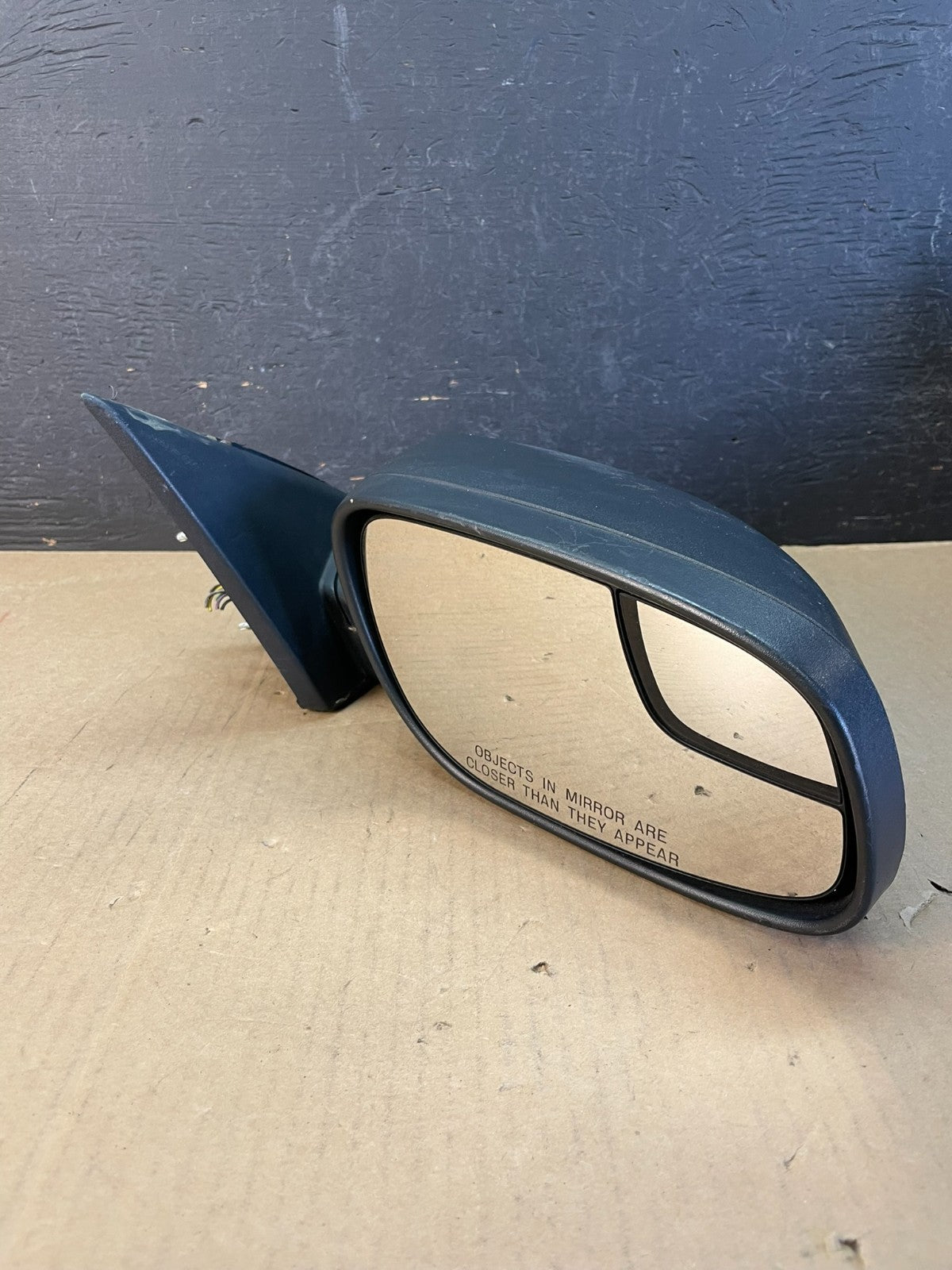 2010 to 2018 Ford Taurus Right Passenger View Door Mirror AD5571 DW4
