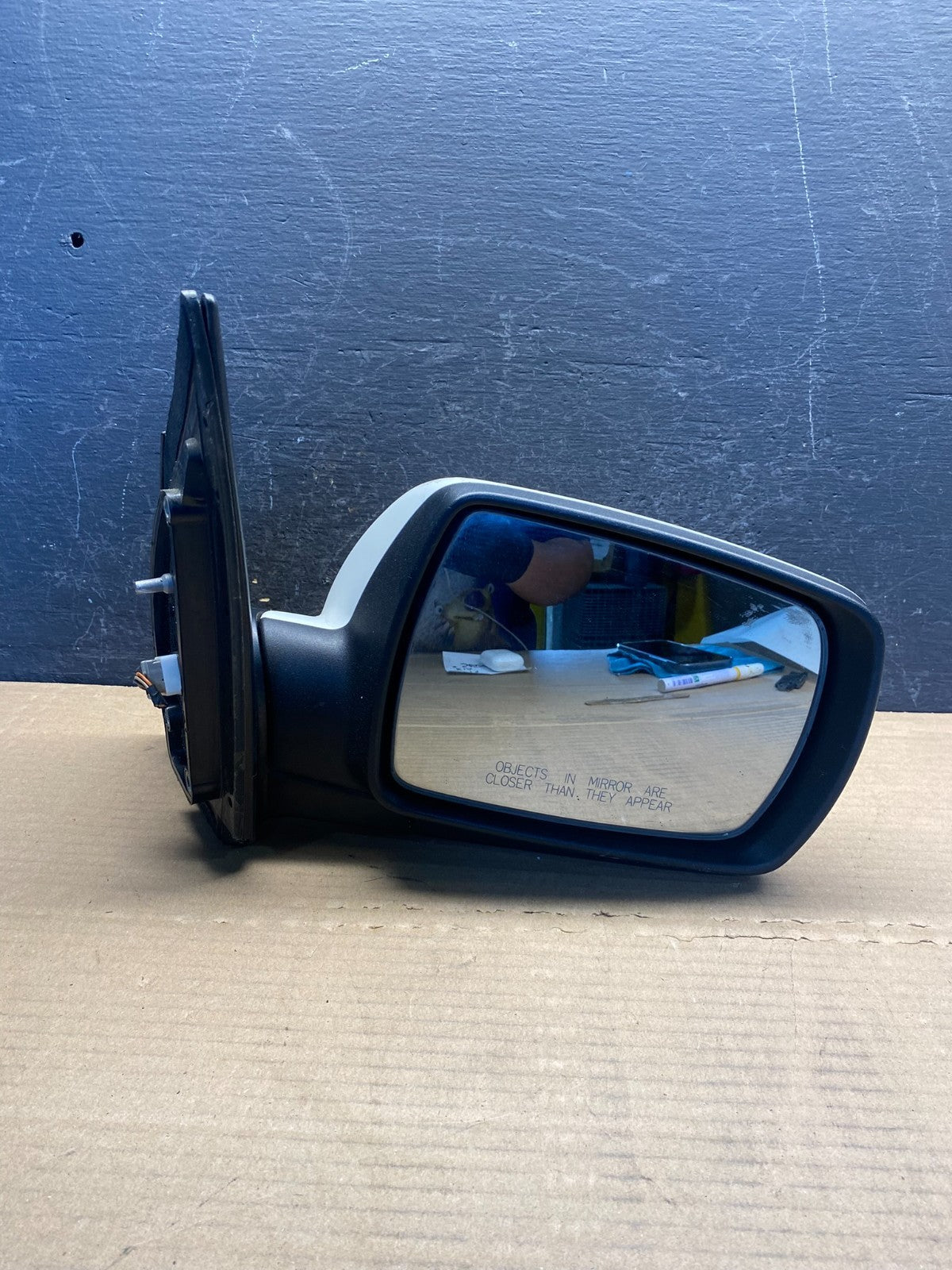 2011 to 2014 Kia Sedona Right Passenger RH Side Door Mirror AF3921 DW8