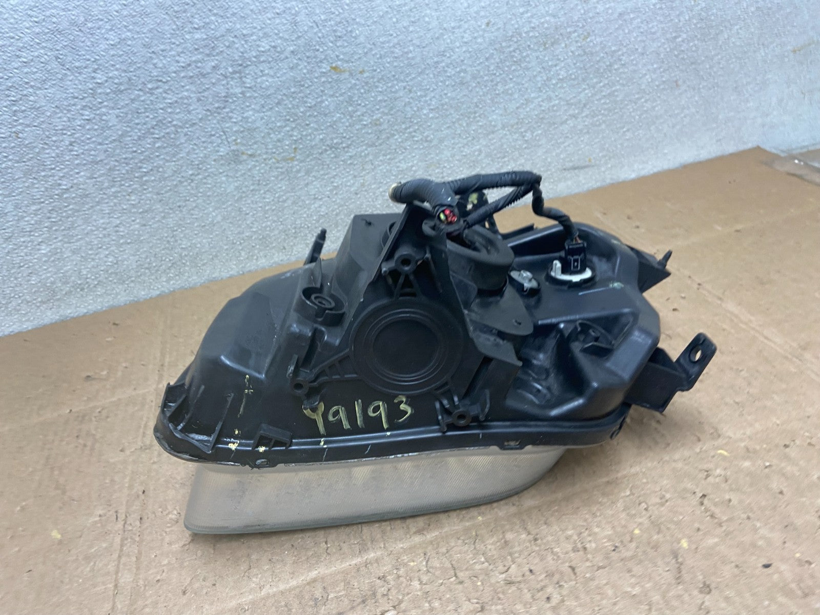 2003 to 2006 Honda Element Right Passenger Rh Side Headlight Oem Y9193 DW6