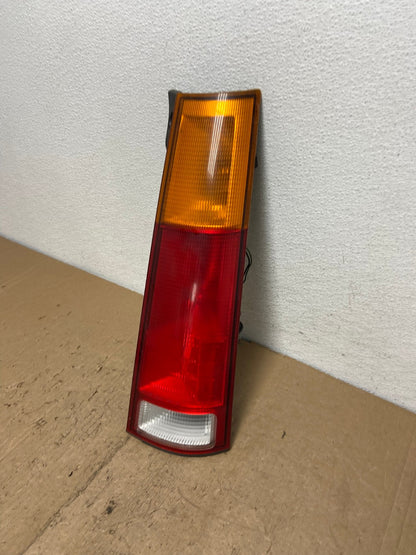 1997 1998 1999 2000 2001 Honda Crv Cr-v Right Passenger Tail Light AC7224 LK1