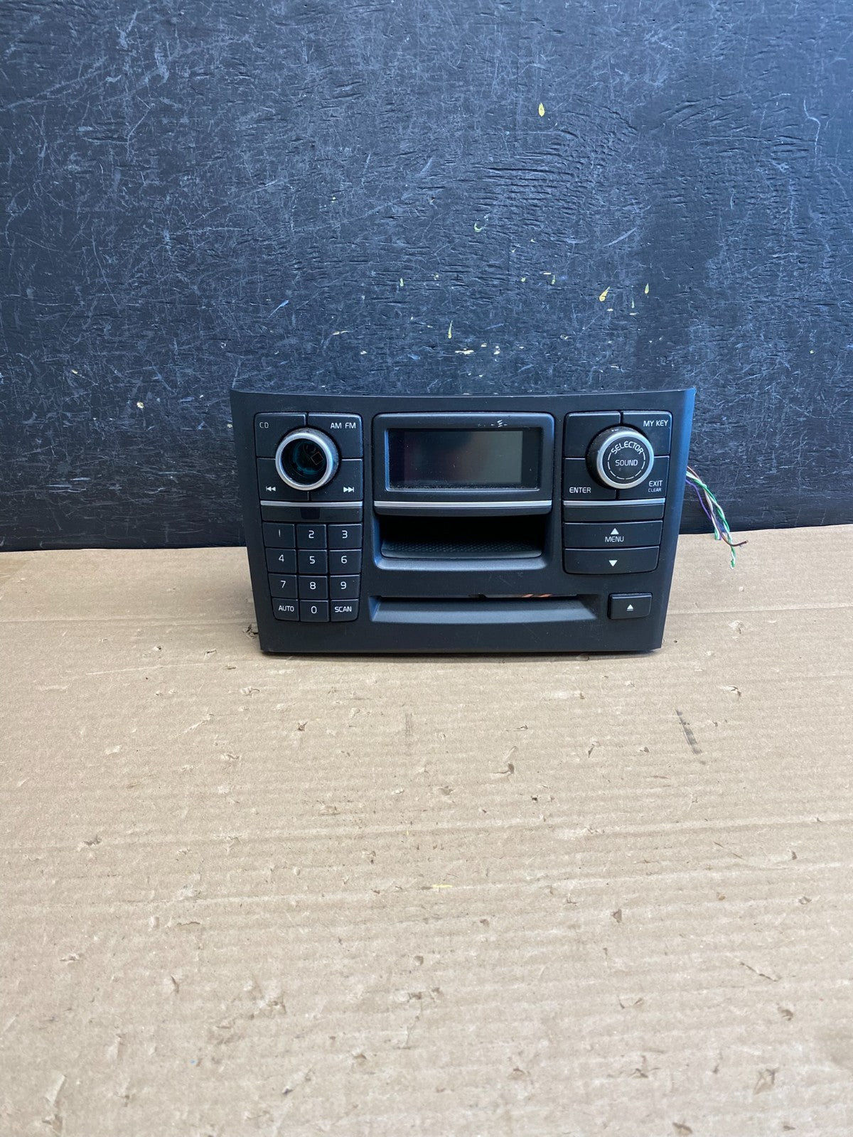 2007 to 2012 Volvo XC90 Center AM/FM Radio Panel Bezel AG6323 DG0