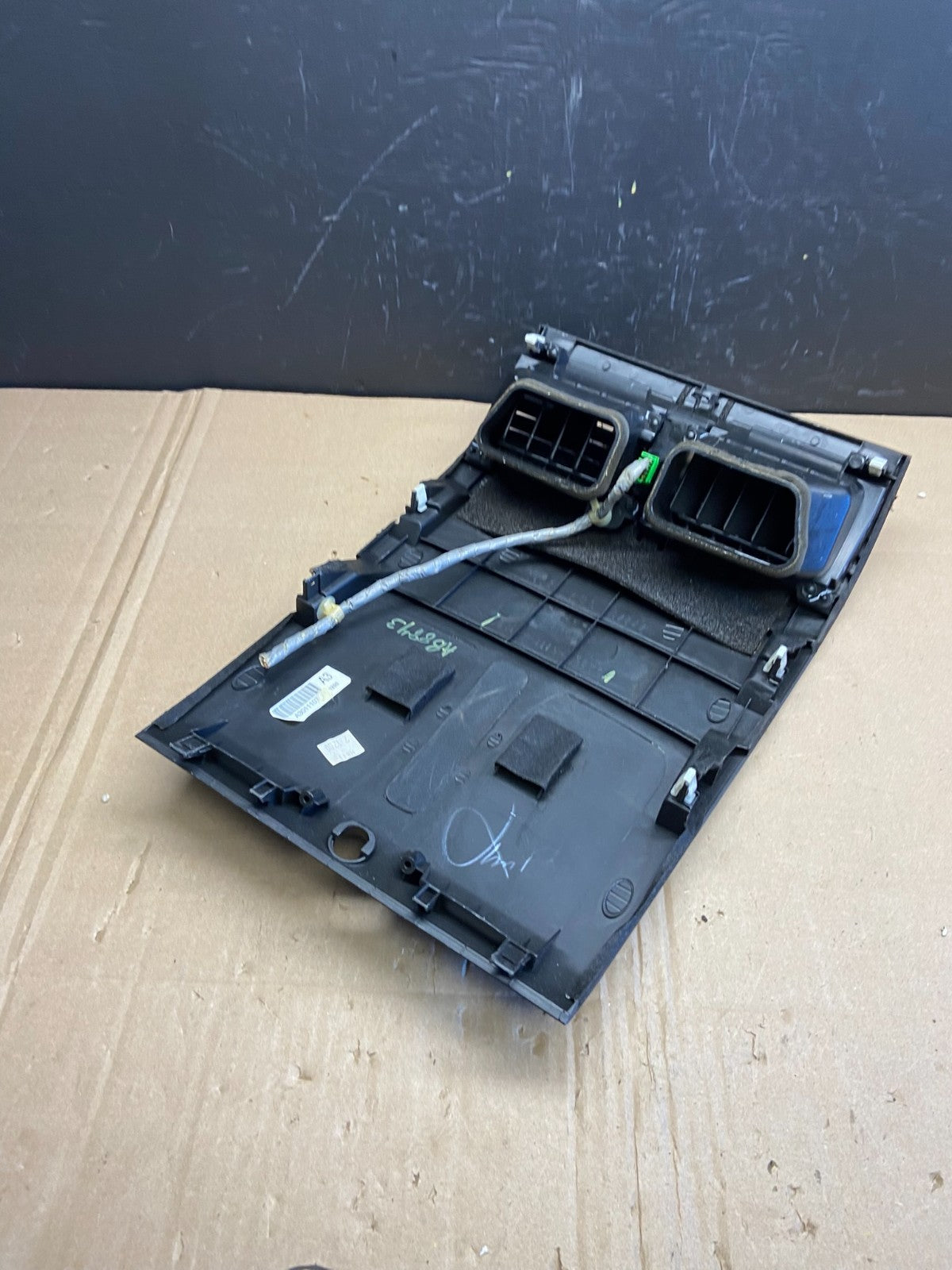 2003 to 2007 Honda Accord Front Center Panel Clock Air Vent Y7852 DG5