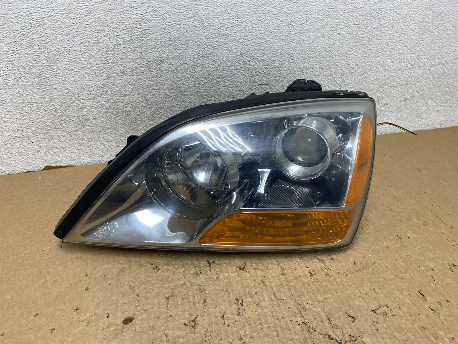 2007 2008 2009 Kia Sorento Left Driver LH Side Headlight Halogen AF8387 DW0