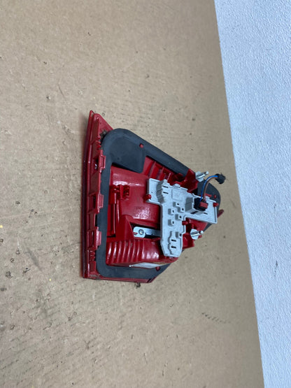 2012 to 2015 Volkswagen Passat Right Passenger Tail light inner Oem AC1284 LK4