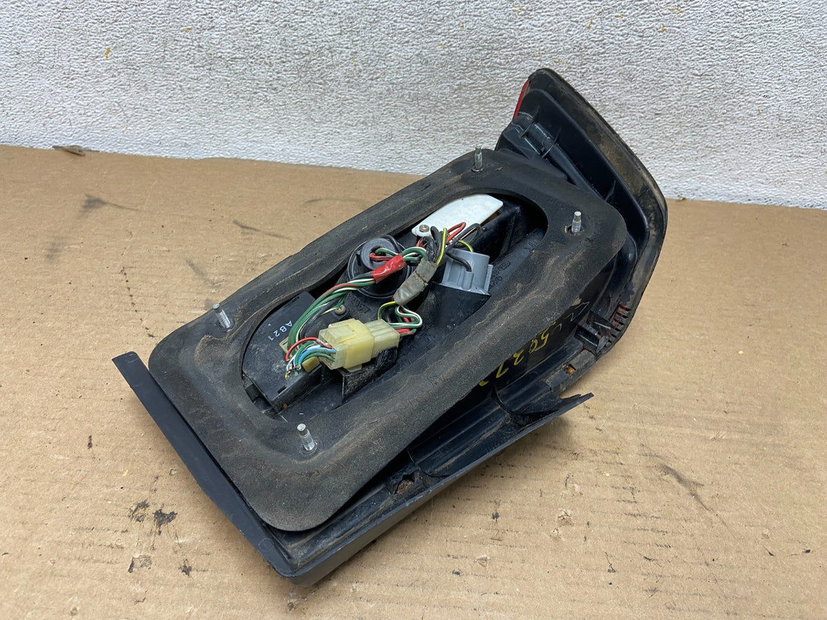 1986 - 1989 Honda Accord Right Passenger RH Tail Light AH4229 DG4