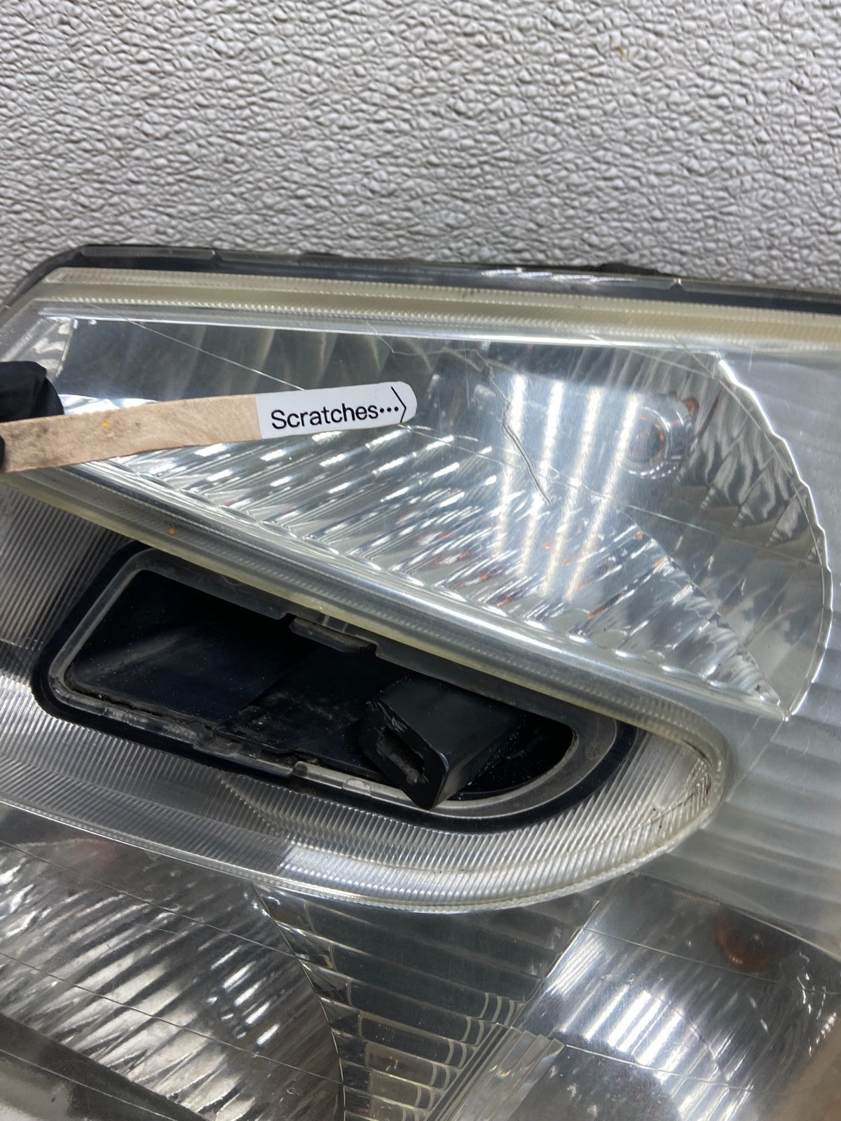 2005 to 2009 Chevrolet Equinox Left Driver LH Halogen Headlight Y1027 DW3