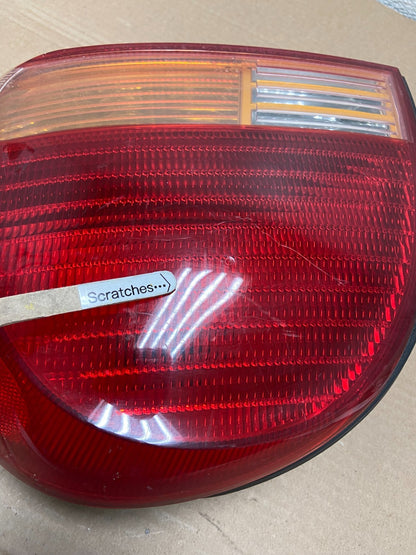 1999 2000 2001 Hyundai Sonata Right Passenger Rh Side Tail Light Oem AB0952 LK3