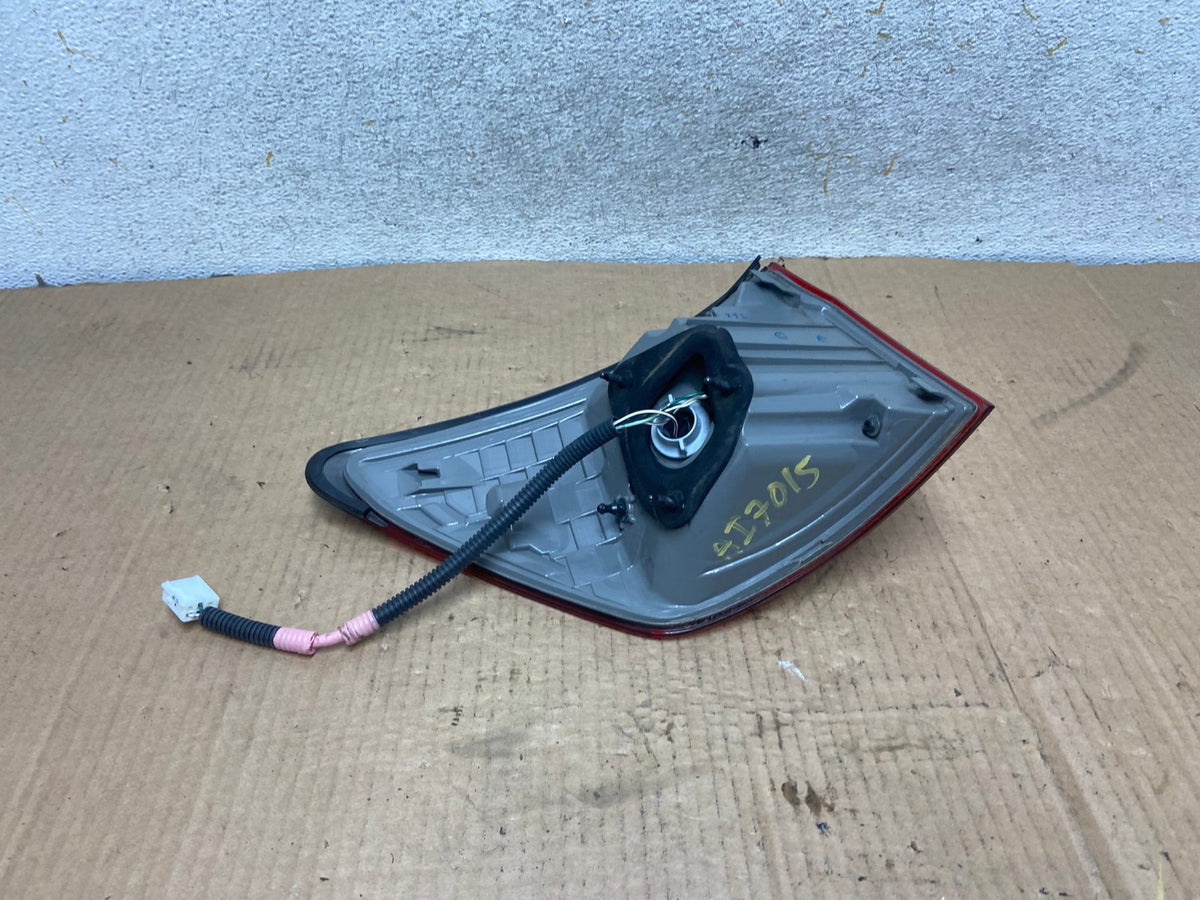 2011 - 2013 Lexus Is250 Is350 Right Passenger RH Side Tail Light AI7015 LK4