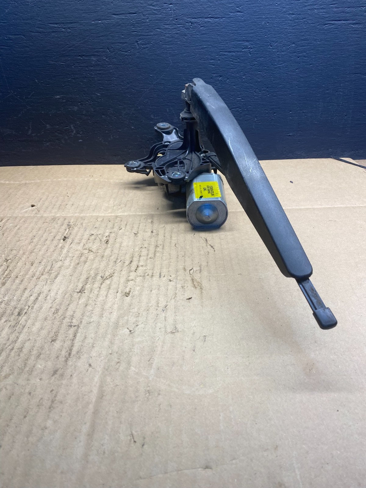 2013 to 2019 Ford Escape Rear Windshield Wiper Motor OEM AB7507 DG2