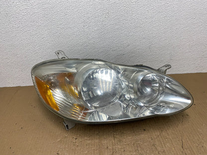 2005 to 2008 Toyota Corolla Right Passenger RH side Headlight Oem AB8450 DW0