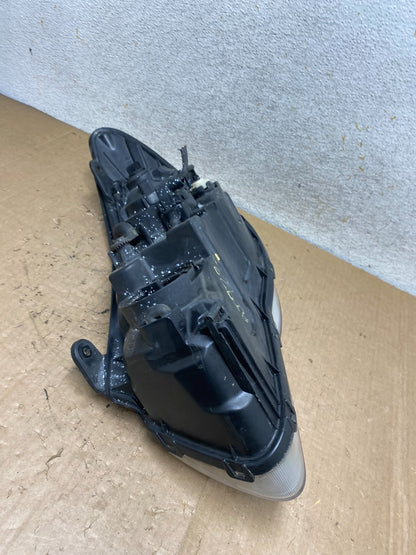 2007 2008 2009 2010 Hyundai Elantra Right Passenger Side Headlight AI9292 LK8