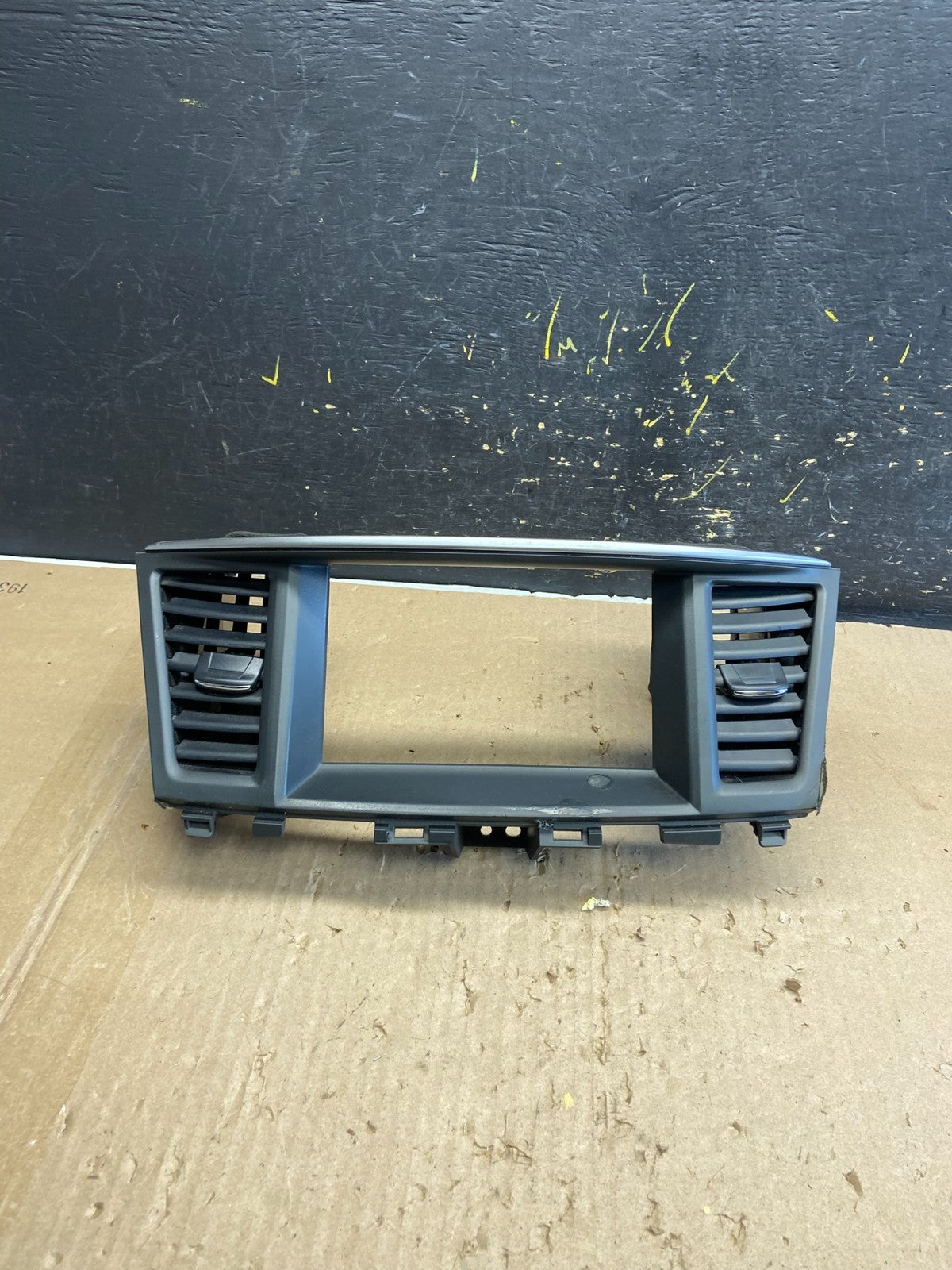 2013-2015 Infiniti JX35 QX60 Dash Center Screen Radio Display Bezel AB2243 DG0